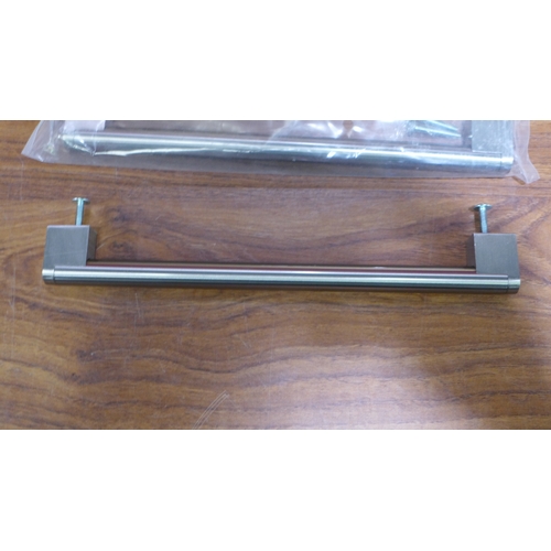 3082 - Quantity of Silver Bar Handles * This lot is subject to VAT