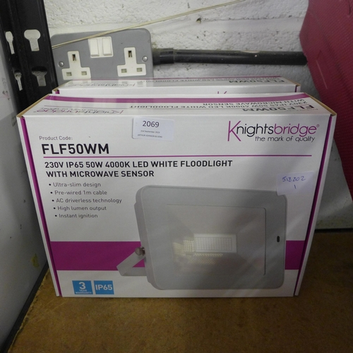 2081 - Two Knightsbridge 50w LED white floodlights