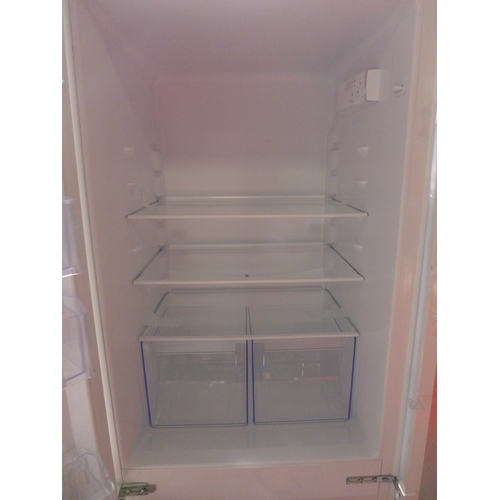 3238 - Zanussi H1772xW548xD549 50/50 Fridge Freezer - Low Frost, original RRP £441.66 inc. VAT * This lot i... 