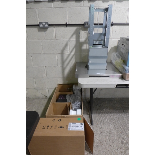 3245 - Neff Domino Worktop Extractor, Bosch Island Cooker Hood and AEG Canopy Hood - Hob2Hood   * This lot ... 