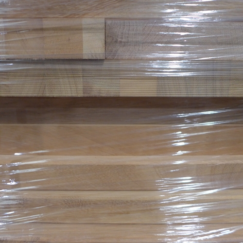 3251 - Pallet Of Solid Oak Off Cuts * This lot is subject to VAT