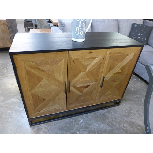 1424 - A Greenwich Rustic Oak Sideboard, original RRP £624.99 + VAT - minor damage to sides (4181 -14)  * T... 