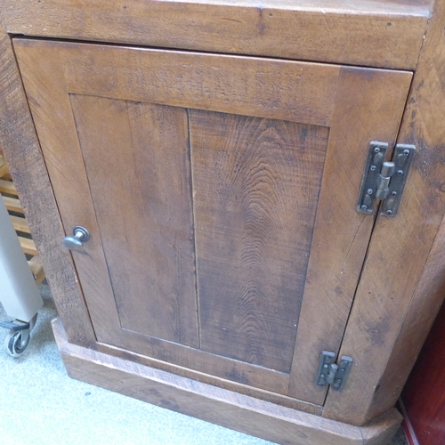 1558 - A tall rustic pine corner cabinet