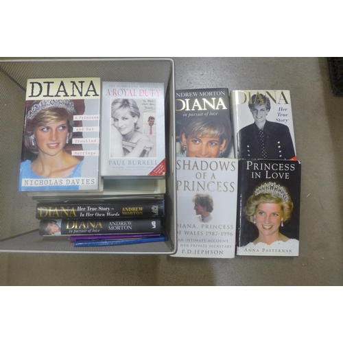 1047 - Nineteen Princess Diana related books and other Royal related books **PLEASE NOTE THIS LOT IS NOT EL... 