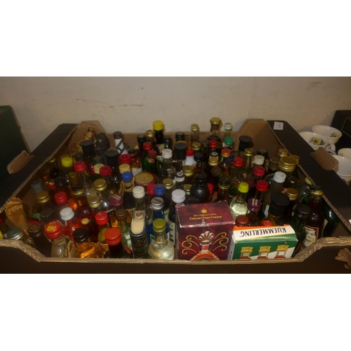 1052 - A box of alcohol miniatures (90 approx.) **PLEASE NOTE THIS LOT IS NOT ELIGIBLE FOR POSTING AND PACK... 