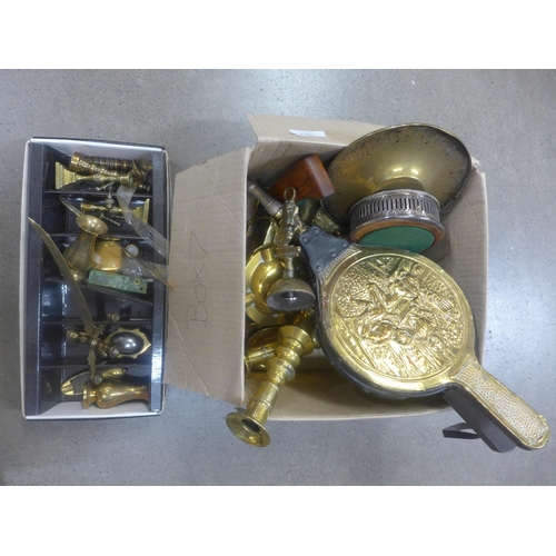 1063 - A collection of brassware **PLEASE NOTE THIS LOT IS NOT ELIGIBLE FOR POSTING AND PACKING**