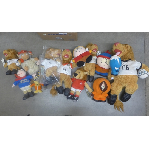 1068 - A collection of soft toys; South Park, Roland Rat, Womble, etc. **PLEASE NOTE THIS LOT IS NOT ELIGIB... 