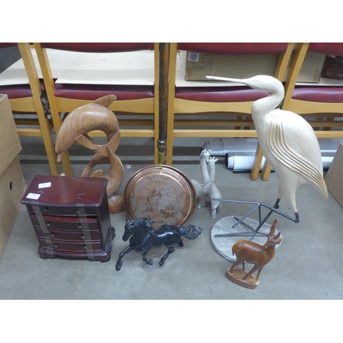 1093 - A copper bed pan, animal figures, etc. **PLEASE NOTE THIS LOT IS NOT ELIGIBLE FOR POSTING AND PACKIN... 