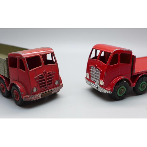 618 - Two Dinky Toys Foden trucks