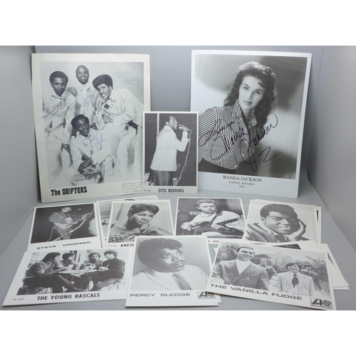 650 - Soul Music original promo photos including Otis Redding, Aretha Franklin, Eddie Floyd, Carla Thomas,... 