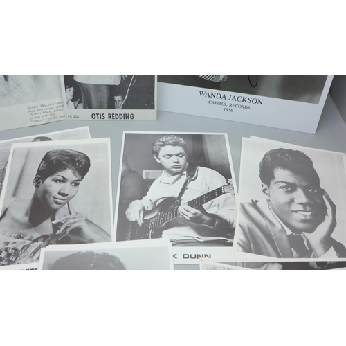 650 - Soul Music original promo photos including Otis Redding, Aretha Franklin, Eddie Floyd, Carla Thomas,... 