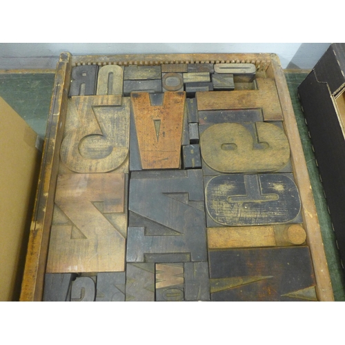 770 - A drawer of wooden printer's blocks