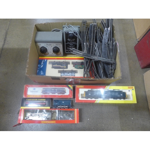 771 - Hornby 00 gauge model rail; R2879 BR Class 55 St. Paddy, R084 BR Class 29 diesel, R858 LMS 4-6-0 loc... 