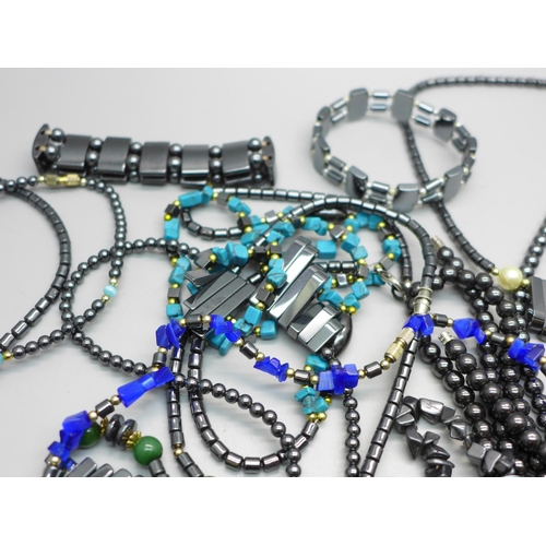 843 - Hematite jewellery