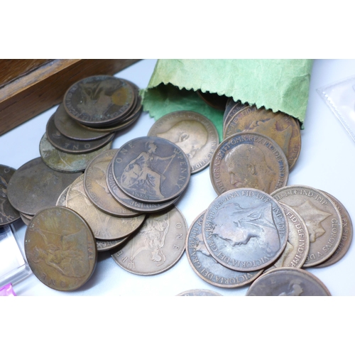 846 - A collection of coins including commemorative crowns