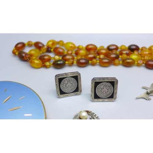 860 - Vintage costume jewellery and a Stratton compact