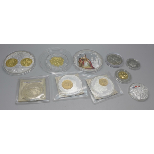 869 - A collection of commemorative medallions