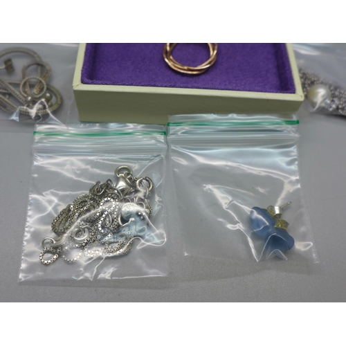 874 - 925 sterling silver earrings, bracelets and necklaces