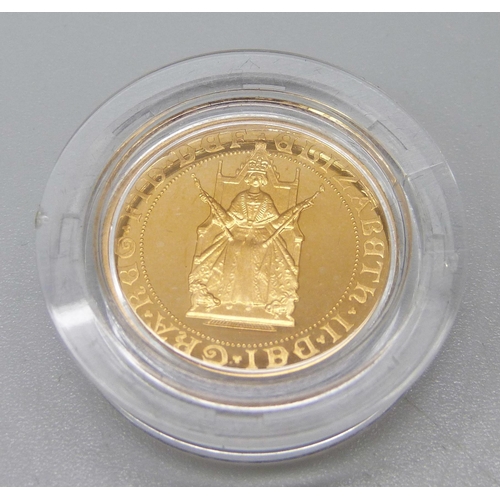 894 - A gold commemorative sovereign, Anniversary of the Gold Sovereign, 1489-1989, 8g