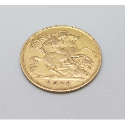899 - An Edward VII 1909 gold half-sovereign
