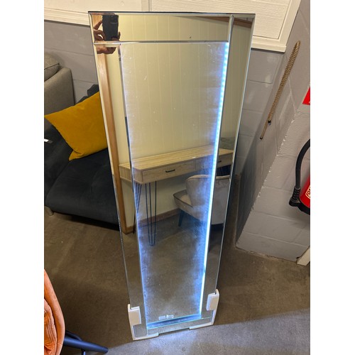 1387 - A cheval mirror with LED lights, H 158 x W 44 (LED916CHEVAL49)   #