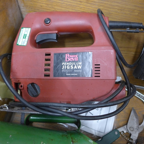 2004 - A box of power tools,  including a Draper drill 41571,a Bosch jigsaw 06033329042, Black and Decker s... 