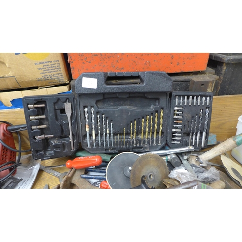 2004 - A box of power tools,  including a Draper drill 41571,a Bosch jigsaw 06033329042, Black and Decker s... 