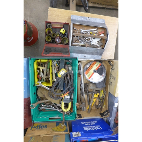 2008 - 2 Trays of mixed tools and 3 metal tool boxes including Phase & continuity indicator, screwdrivers, ... 