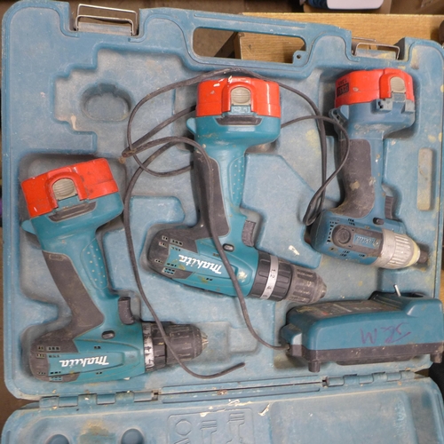 2014 - Four power tools and a Mikita drill set