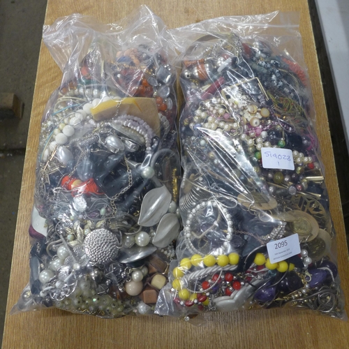 2095 - 2 Bags of costume jewellery