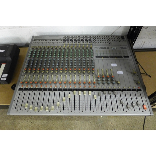 2139 - A Yamaha RM800 16 channel analogue mixer