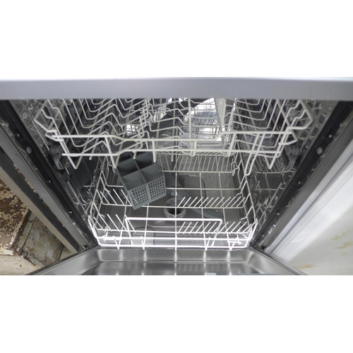 2156 - A Bush dishwasher