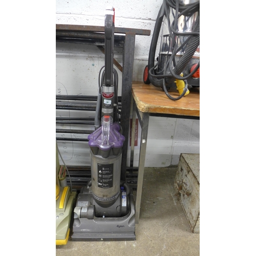 2167 - A Dyson DC33 upright vacuum cleaner