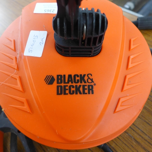 2365 - A Black and Decker power washer patio cleaner attachment