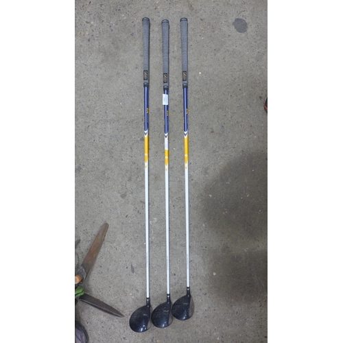 2401 - Pro Force XL golf clubs