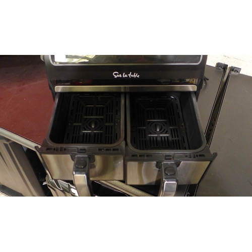 3001 - Sur La Table Air Fryer (303-349) * This lot is subject to VAT