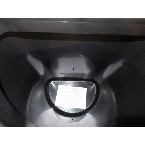 3026 - 47L Eko Semi-Round Bin (303-277) * This lot is subject to VAT