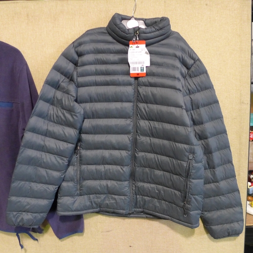 3054 - Two men's 32°C Heat jackets - mixed style and colours - sizes M & L  * This lot is subject to VAT