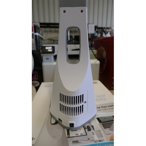 3066 - Ottlite Cool Breeze withFan & 2.1A Usb   (302-23)  * This lot is subject to vat