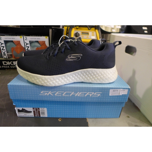 3073 - Men's navy Skechers - UK Size 10  * This lot is subject to VAT