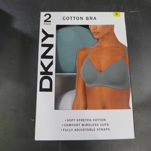 3081 - Quantity of ladies green and grey DKNY cotton bras - Size S  * This lot is subject to VAT