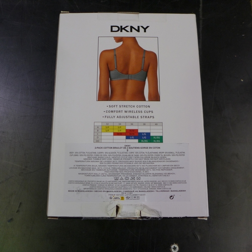 3082 - Quantity of ladies green and grey DKNY cotton bras - Size S  * This lot is subject to VAT