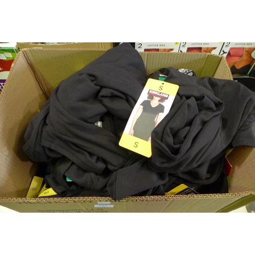 3094 - Quantity of ladies Kirkland Signature, black, cotton t-shirts - mixed sizes  * This lot is subject t... 