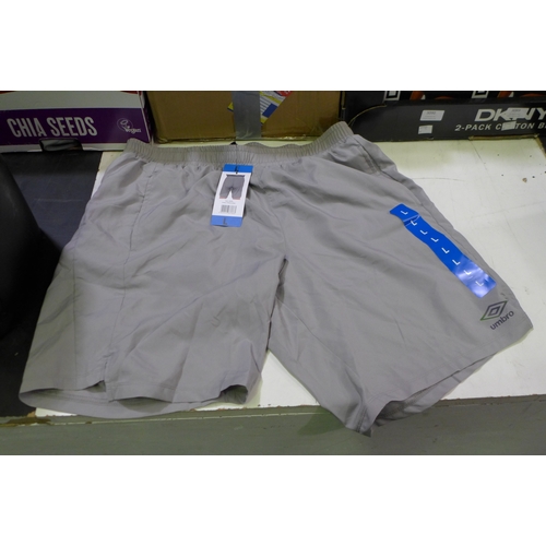 3098 - Quantity of men's grey Umbro shorts - mixed size  * This lot is subject to VAT