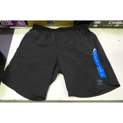 3101 - Quantity of men's black Umbro shorts - mixed size  * This lot is subject to VAT