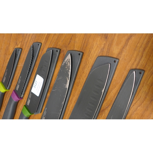 3127 - Joseph Joseph Elevate Knives  (302-566)  * This lot is subject to vat