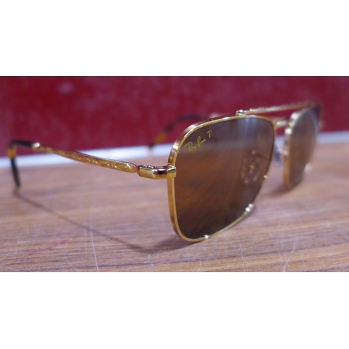 3129 - Rayban gold Metal Sunglasses, Original RRP £116.99 + vat   (302-521)  * This lot is subject to vat