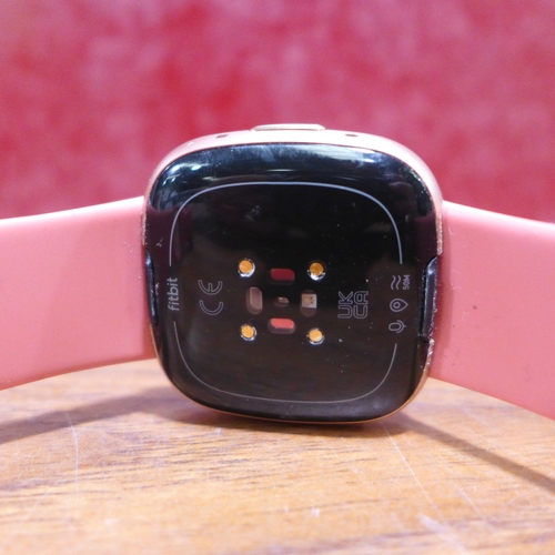 3152 - Fitbit Versa 4 Pink, original RRP £144.99 + VAT            (303-59) * This lot is subject to VAT