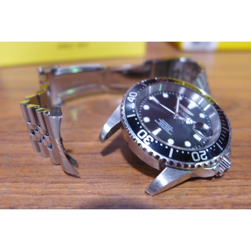 3155 - Invicta Gent's Pro Diver watch - Damaged Strap - model no:- 30091      (303-73) * This lot is subjec... 