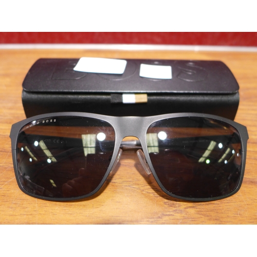 3160 - Hugo Boss Black Plastic Sunglasses, original RRP £107.86 + VAT    (303-49) * This lot is subject to ... 